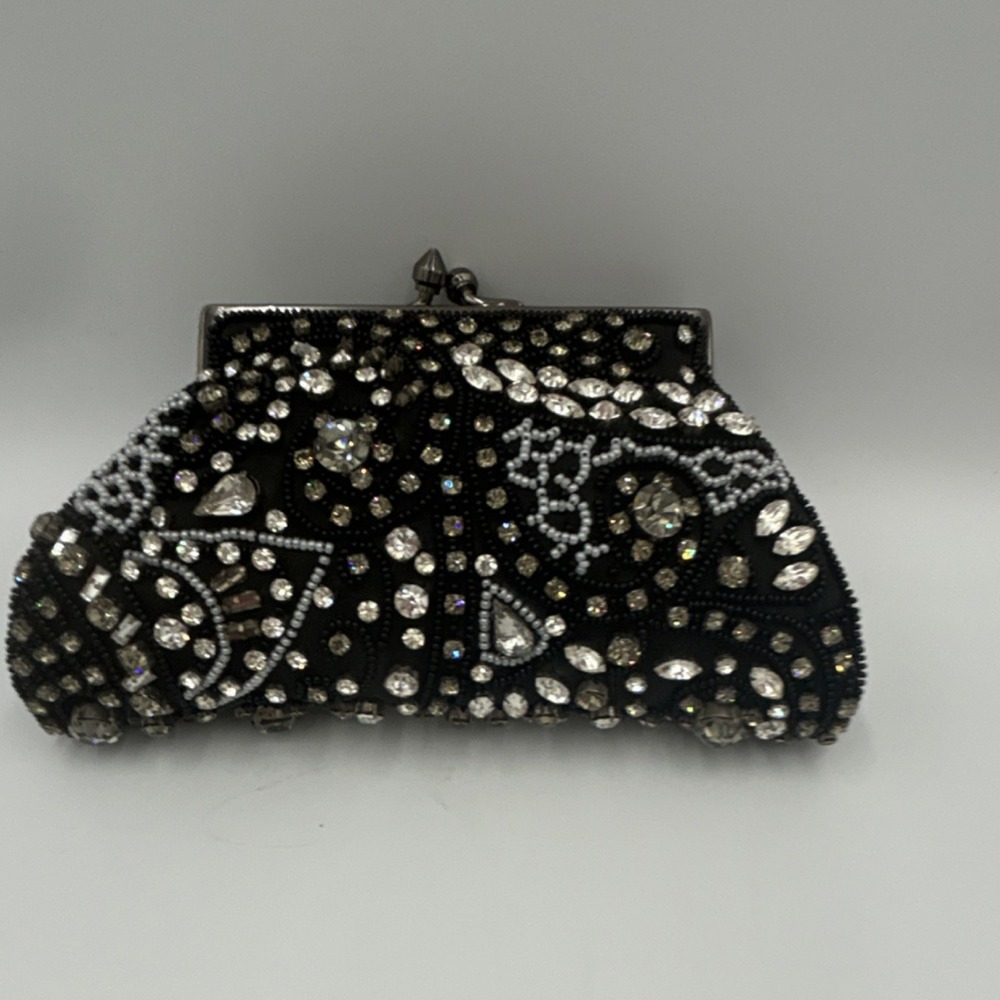Moyna Women's Beaded Clutch Evening Purse - Picture 3 of 6